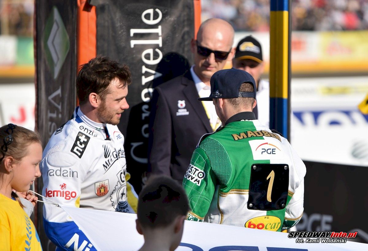 GKM Włókniarz 45 45 322