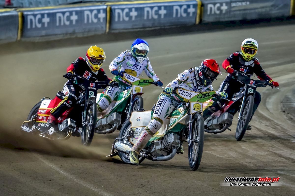 Wlokniarz   Sparta (33)