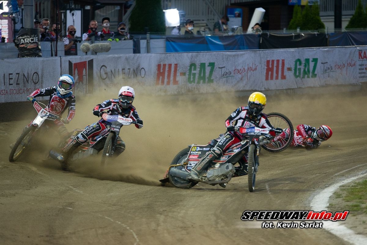 4 DSC 2435 watermark dim. 19072020 165336